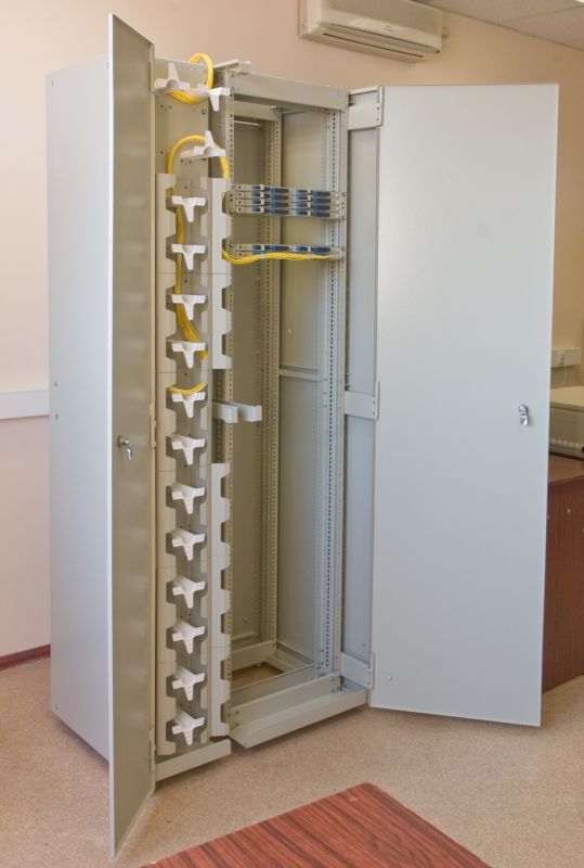 Шкаф комбинированный с органайзерами левый 19"+10" 45U 900х600х2200 мм ВОКС-Ф-9645Л-О ССД